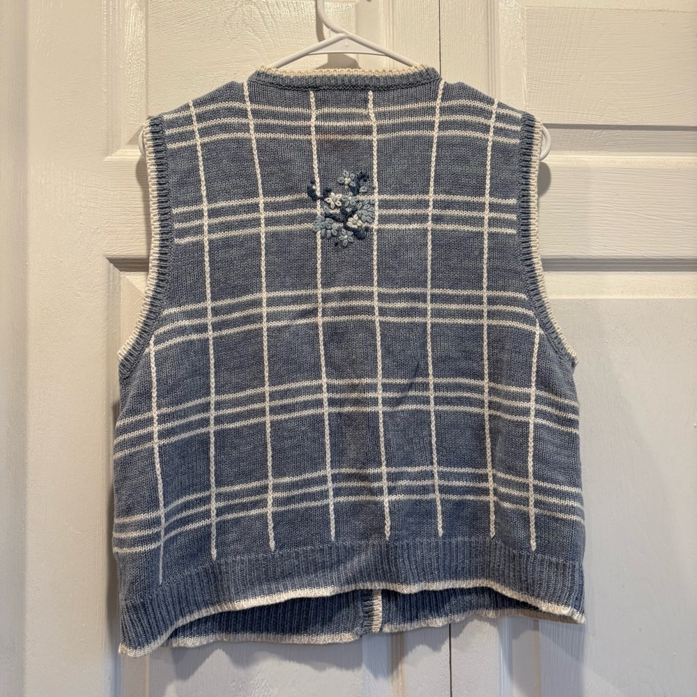 Vintage Christopher & Banks Blue Flower Sweater Vest - Size Medium - Picture 4 of 7